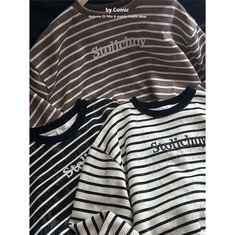 Áo sweater kẻ ngang Comic