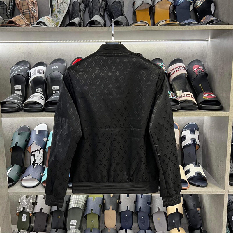 Áo khoác LV sc logo chìm -4644