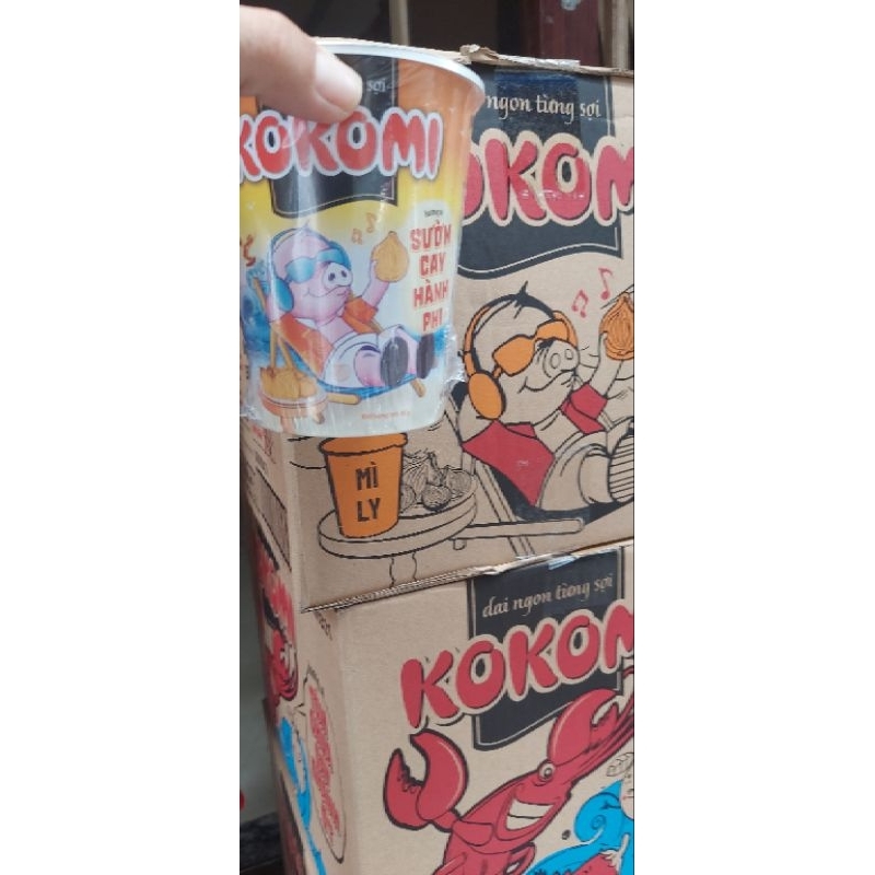 Mì KoKoMi Sườn Hành Phi 24 ly