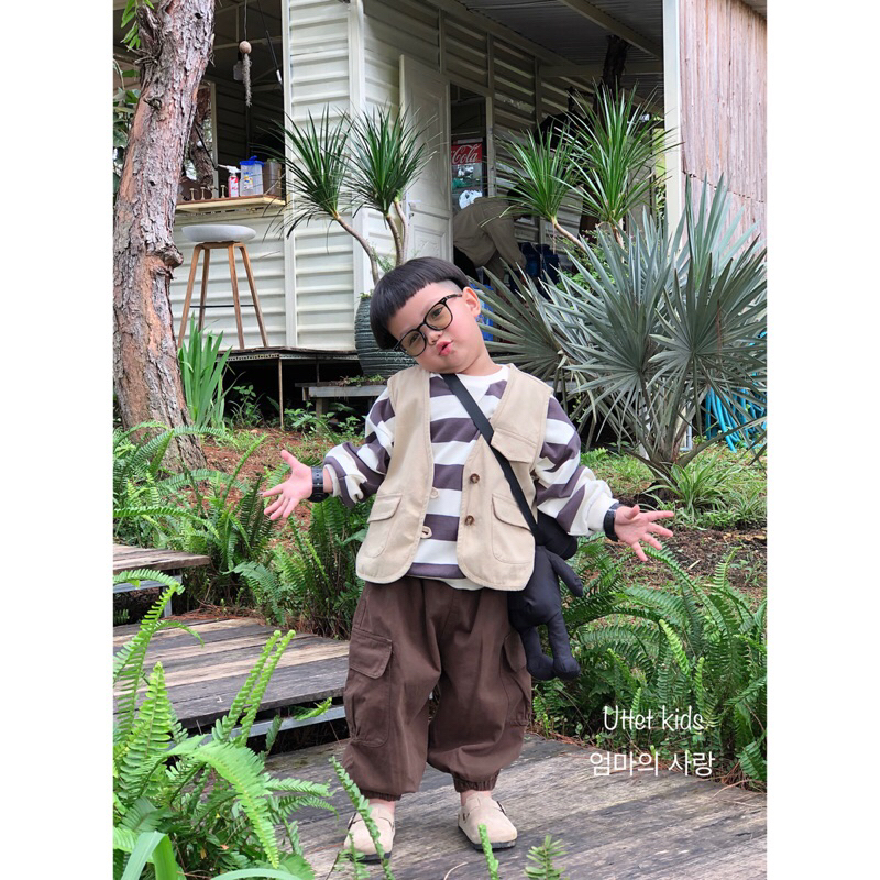 ÁO GILE KAKI HAI NÚT PHONG CÁCH HÀN QUỐC CHO BÉ GÁI VÀ BÉ TRAI 23121