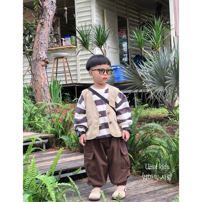 ÁO GILE KAKI HAI NÚT PHONG CÁCH HÀN QUỐC CHO BÉ GÁI VÀ BÉ TRAI 23121