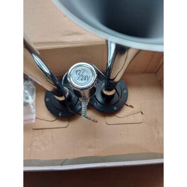 Còi hơi -kèn hơi 2 loa inox ô tô 12v - 24v cho xe có bình hơi