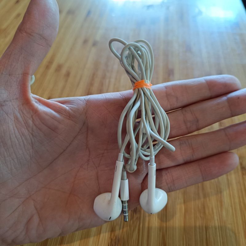 Tai nghe chân 3.5 bóc máy chuẩn zin cũ ố nhẹ hơi trầy