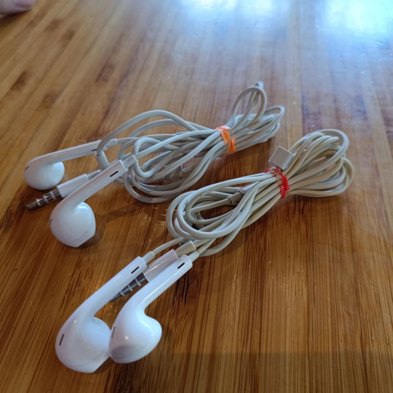 Tai nghe chân 3.5 bóc máy chuẩn zin cũ ố nhẹ hơi trầy