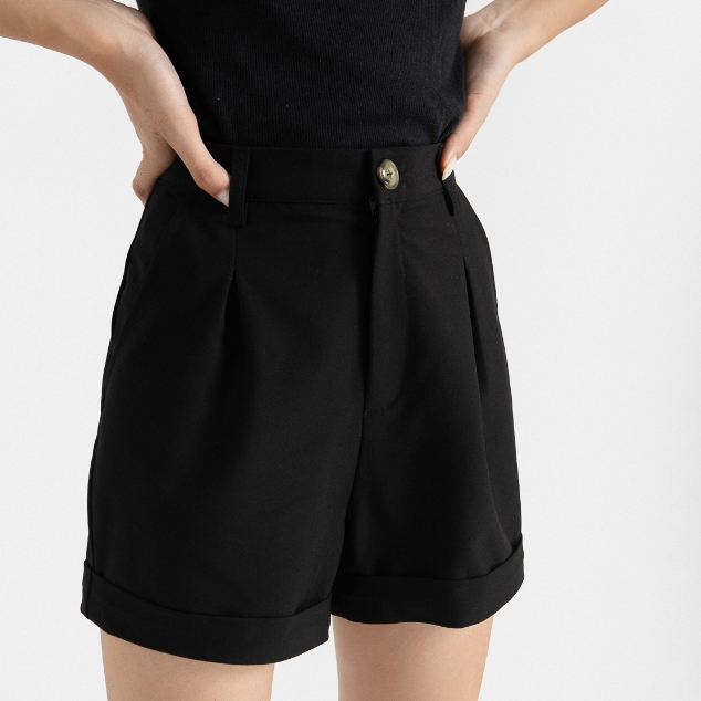 Quần short Maybi khaki đen
