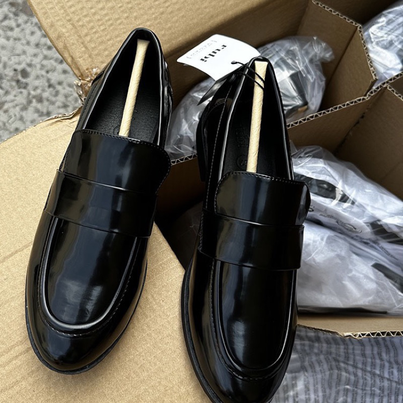 Giày Rubi Polished Flat Loafer nữ đơn giản dễ phối đồ