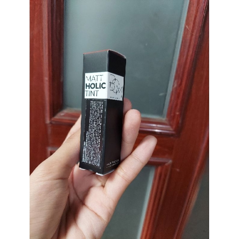 Son Kem Bom Matt Holic Tint màu 103 Maple Red