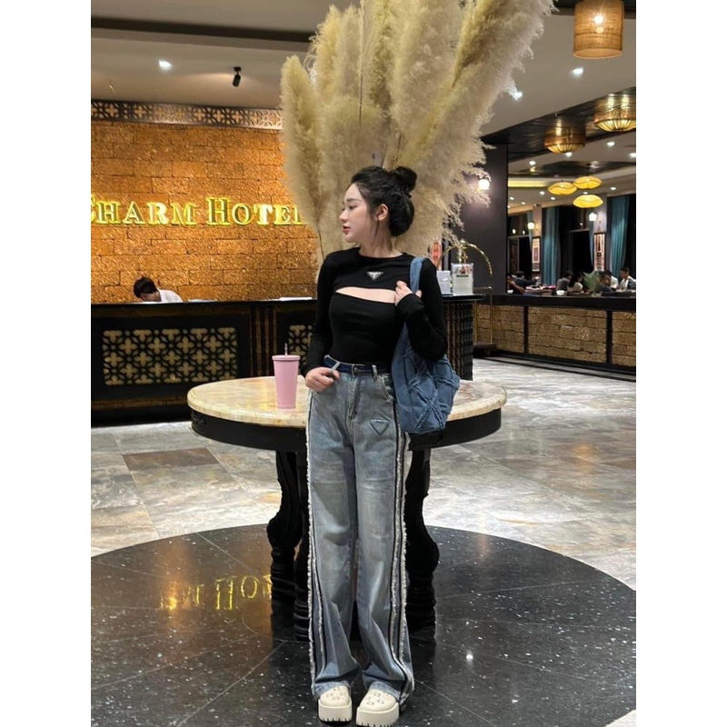 ÁO THUN KHOÉT NGỰC CÓ KÈM ẢNH CHỤP THẬT