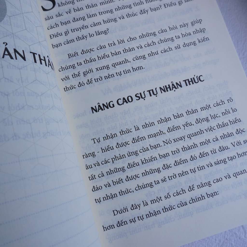 Sách Kế Hoạch Tự Tin - Nâng Cấp Bản Thân Trở Thành Phiên Bản Đắt Giá Nhất - Phát Triển Bản Thân Lifebooks