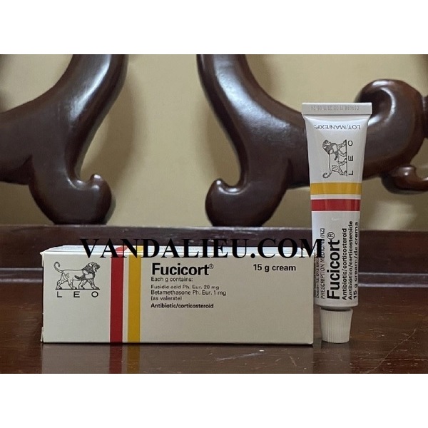 KEM BÔI DA FUCICORT CREAM 15G.