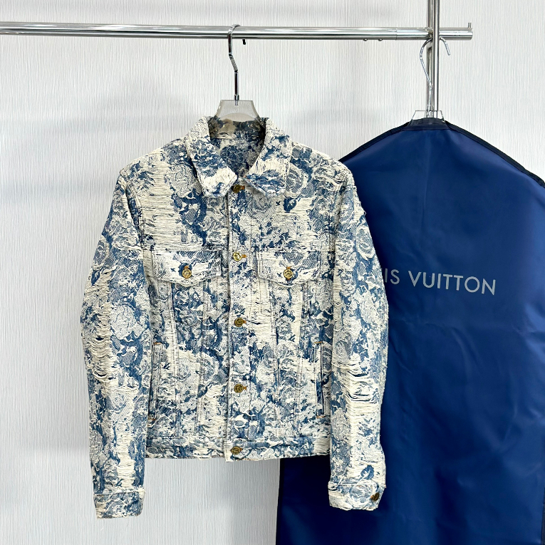 Áo khoác Jean Jacket Louis Vuitton Xanh rách loang Trắng LA on web