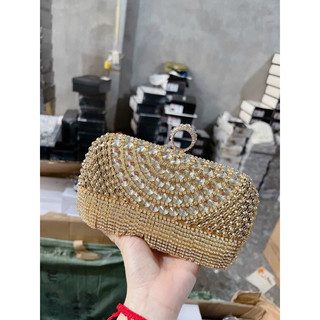 Cốp đá đi tiệc sang chảnh