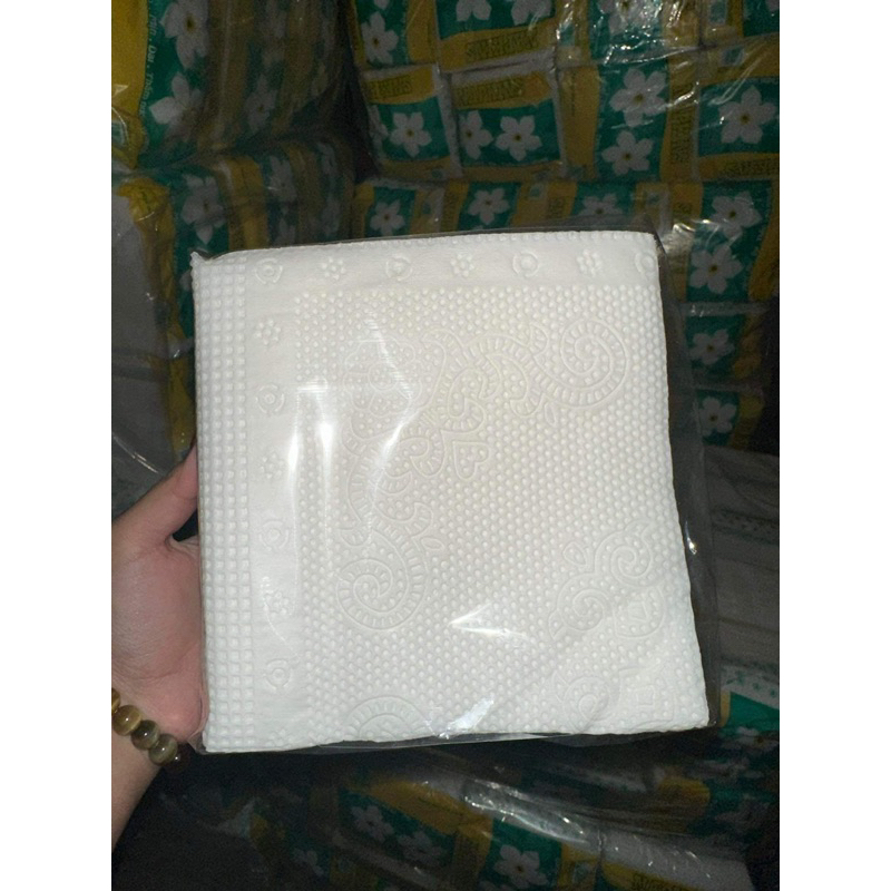 Giấy vuông hoa mai