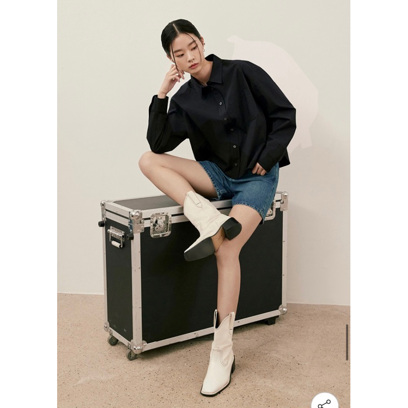 Áo sơ mi dài tay crop Atg xuất Hàn date 2023