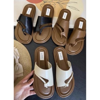 Dép nữ đế thấp quai xỏ ngón êm chân 3 màu trắng _đen_nâu mang phong cách đơn giản hiện đại thích hợp đi làm -đi biển