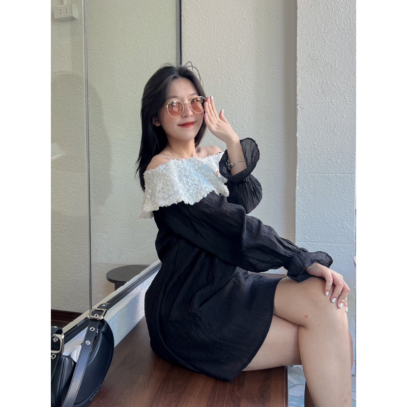 Váy trễ vai phối cổ len thích hợp mặc mùa thu bazizcloset