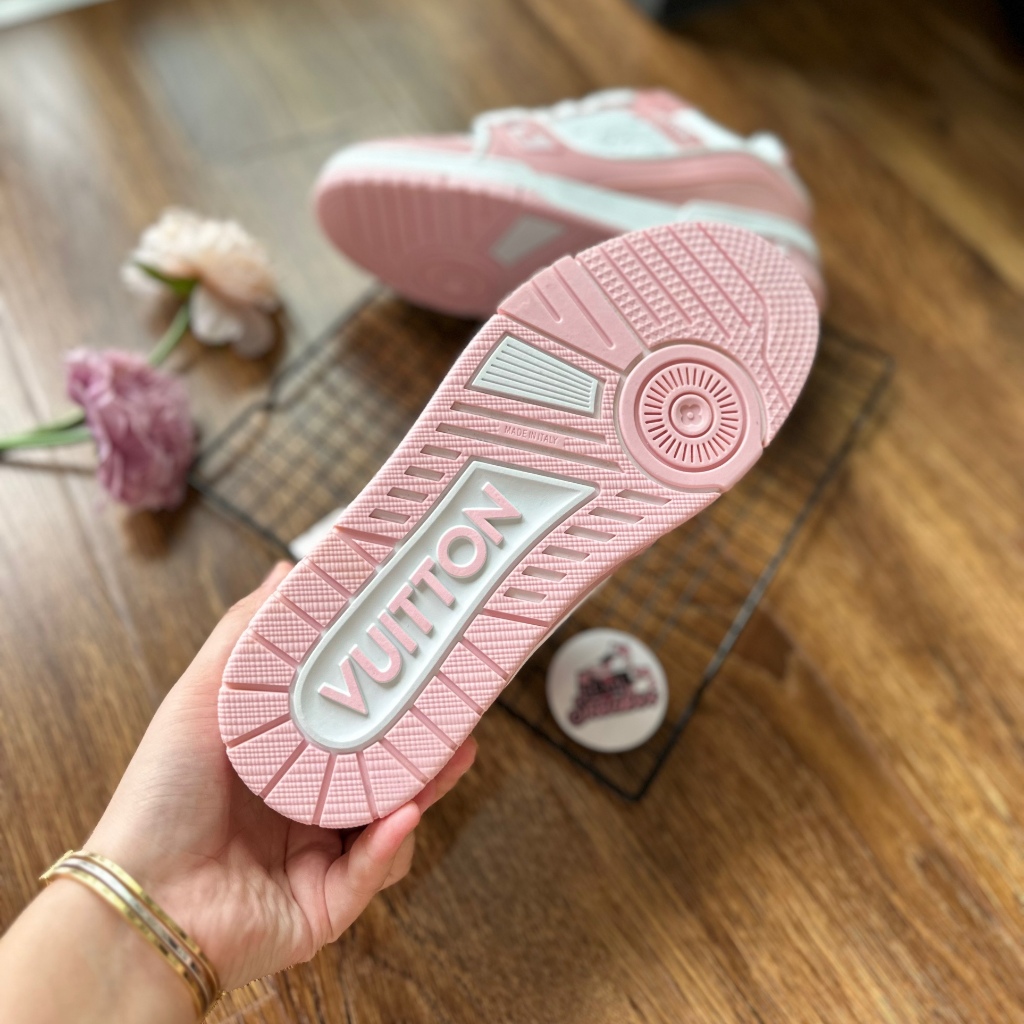 GIÀY THỂ THAO EO VÌ HỒNG DA