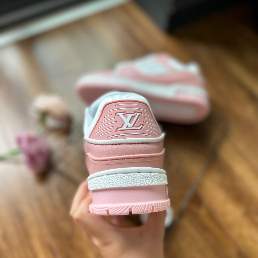 GIÀY THỂ THAO EO VÌ HỒNG DA