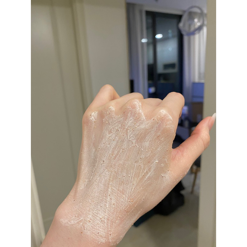 Tẩy tế bào chết hạnh nhân cám gạo  200gr