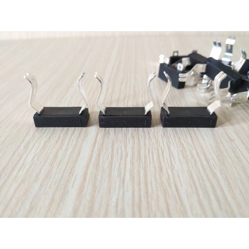 Chân pin máy Ryobi 18v chính hãng mới 100%