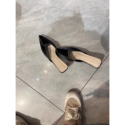 Giày sục không gót da nhăn đính hạt