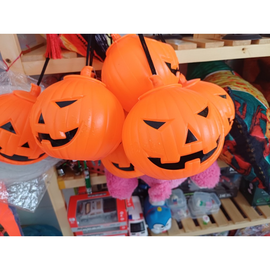 Đồ chơi trái bí halloween có đèn