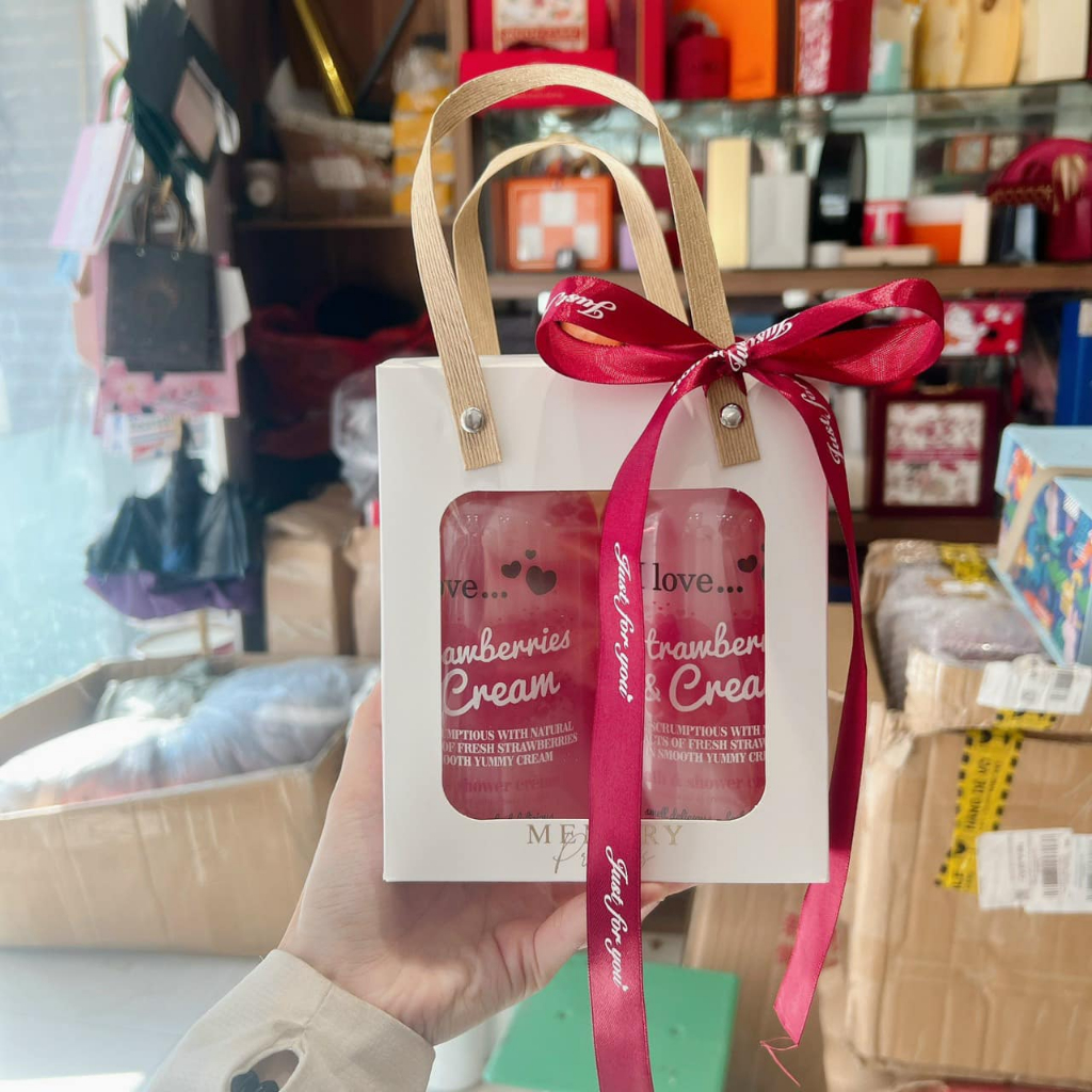 Sữa tắm I Love Strawberries & Cream 500ml