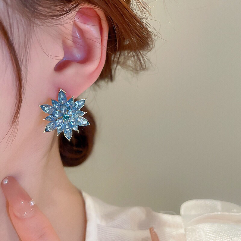 Bông tai hoa đính đá zircon màu xanh dương phong cách thời trang thanh lịch cho nữ