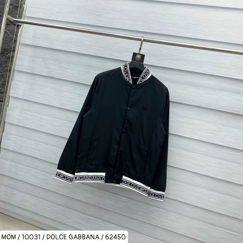 Áo khoác bomber dg có hoạ tiết đơn giản khoá cúc màu đen thời trang nam nữ phong cách giới trẻ có size từ s đến xl