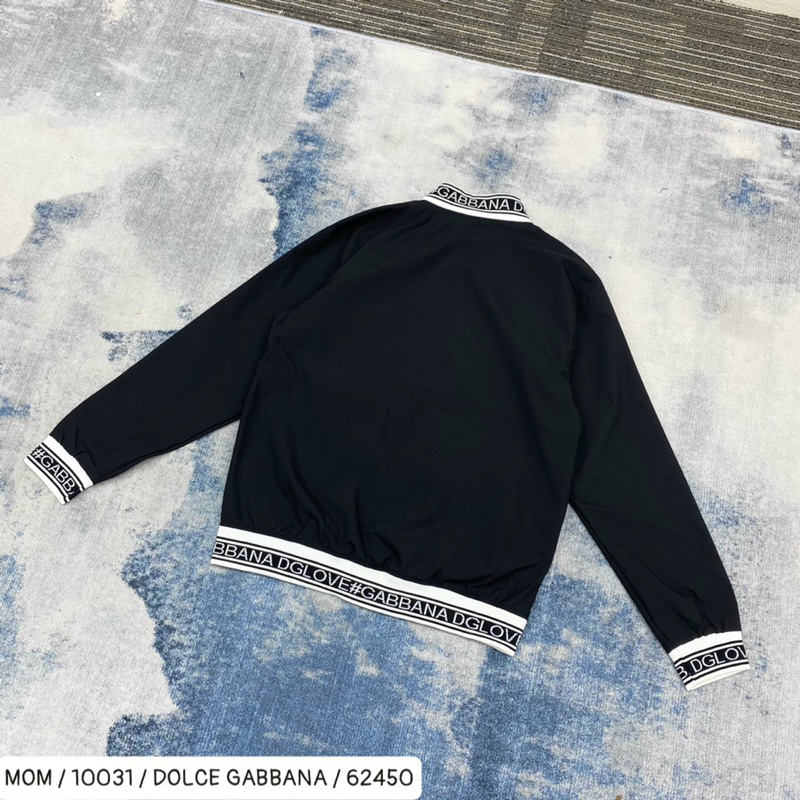 Áo khoác bomber dg có hoạ tiết đơn giản khoá cúc màu đen thời trang nam nữ phong cách giới trẻ có size từ s đến xl