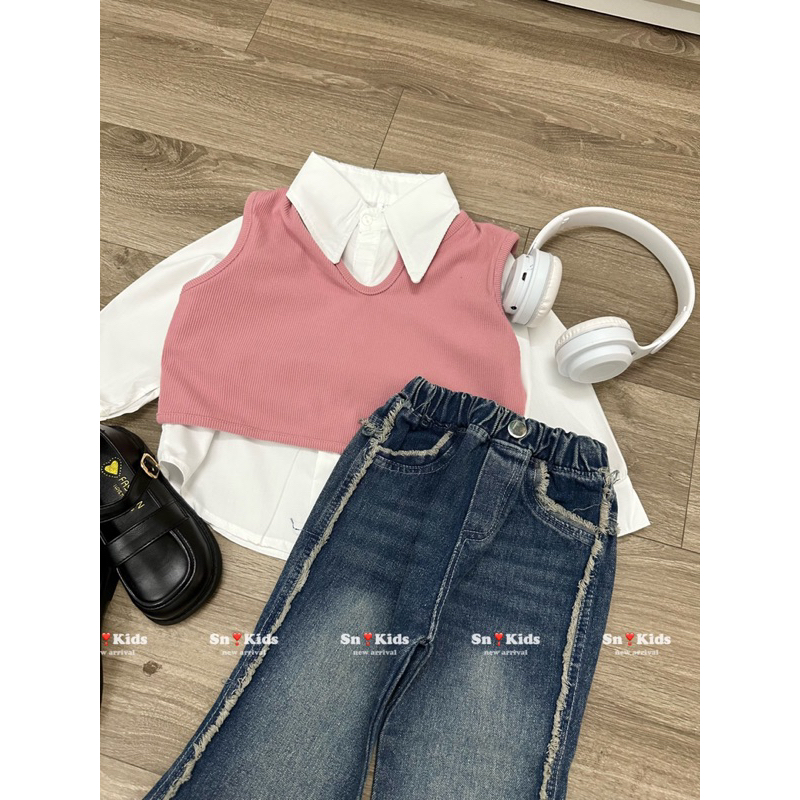 Set bộ quần jean loe gấu mix áo sơ mi và áo gile