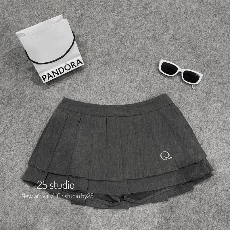 CHÂN VÁY DÁNG NGẮN CHỮ THÊU HÀNG QCCC | STUDIOBY25