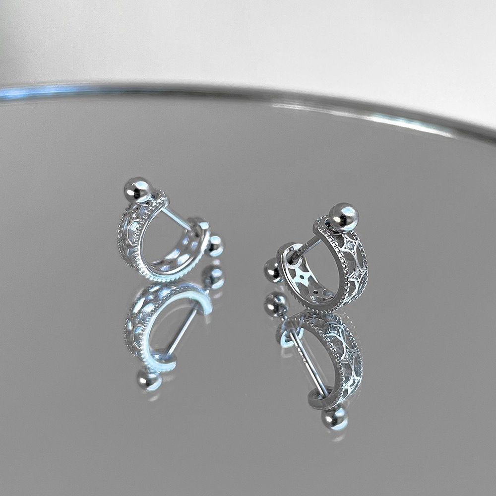 Khuyên tai thiết kế cong chốt bi vặn bông tai mẫu mơí cao cấp