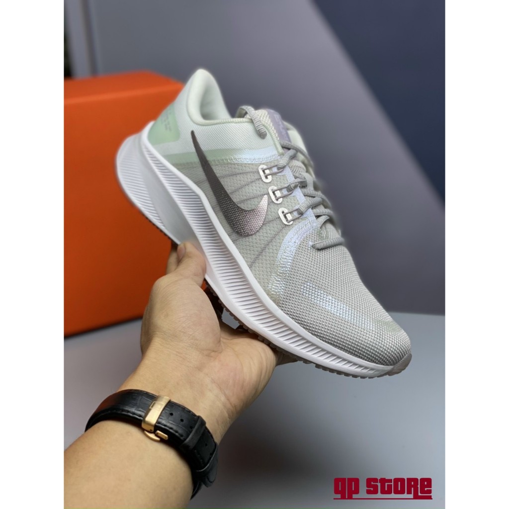 Giày Thể Thao Nike Quest 4