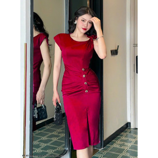 ĐẦM ÔM VAI CHÉO ĐÍNH 4 NÚT EO - DDD2646