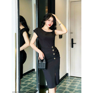 ĐẦM ÔM VAI CHÉO ĐÍNH 4 NÚT EO - DDD2646