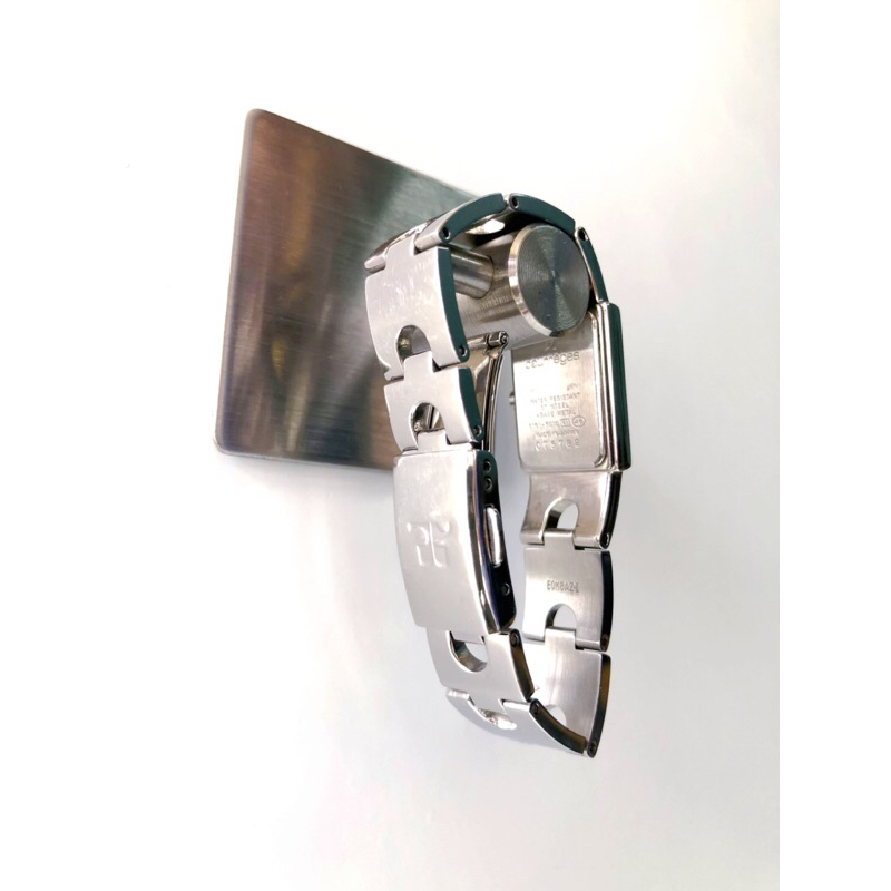 Đồng hồ nữ lắc xinh máy pin 2hand vintage - Courregrs  Size 16x22mm