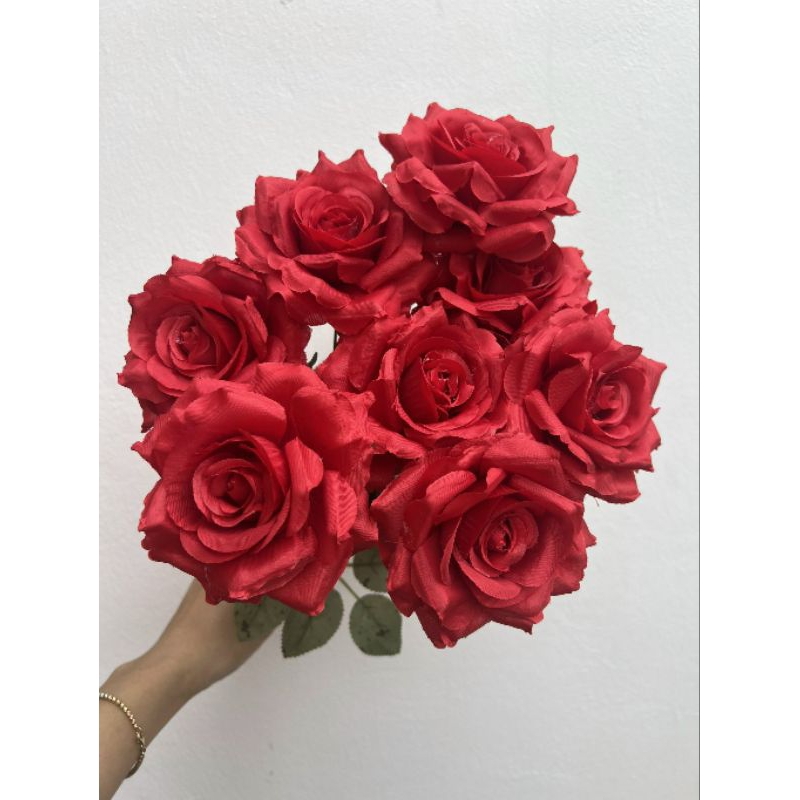 Chùm hoa hồng xoăn 9 bông cao cấp