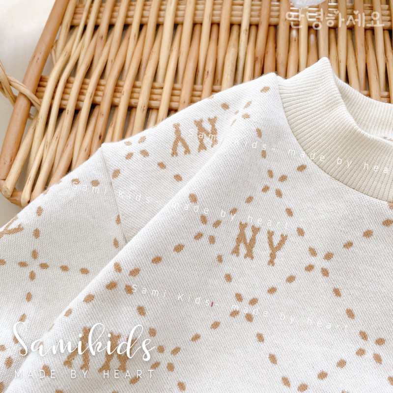 Áo nỉ cho bé NY khoẻ khoắn