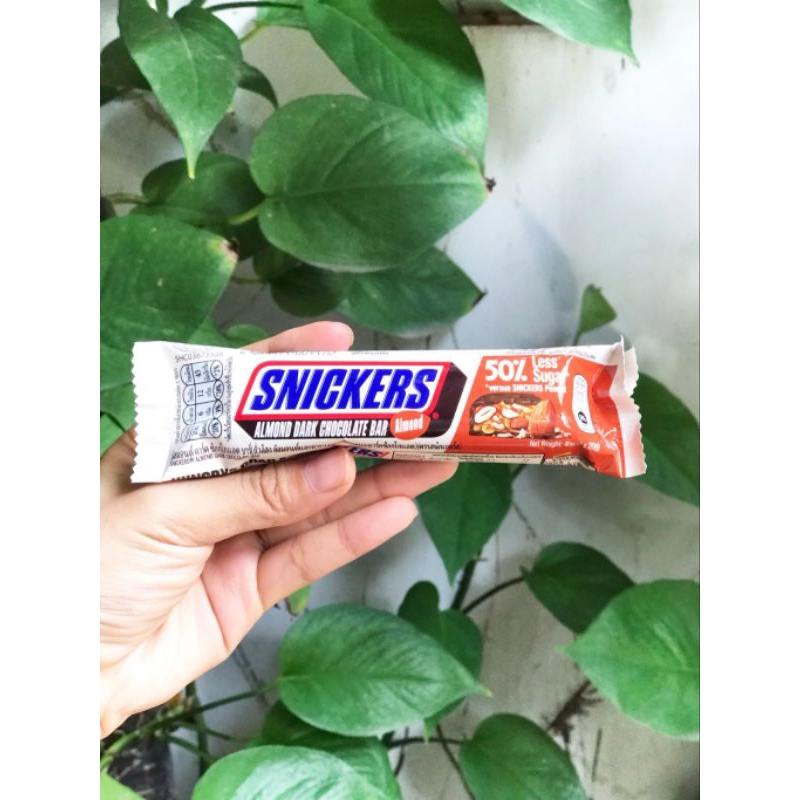 sôcôla đen snicker hạnh nhân 40g thanh