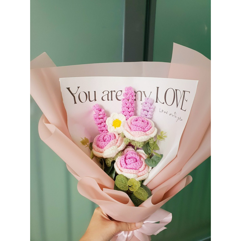 🩷Bó hoa hồng len 3 màu làm quà tặng bạn bè, thầy cô, người thương  nhân dịp 14/2,8/3,20/10/20/11