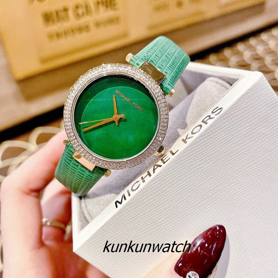 Đồng Hồ Nữ Michael Kors MK2592 Dây Da Vân Rắn 33mm