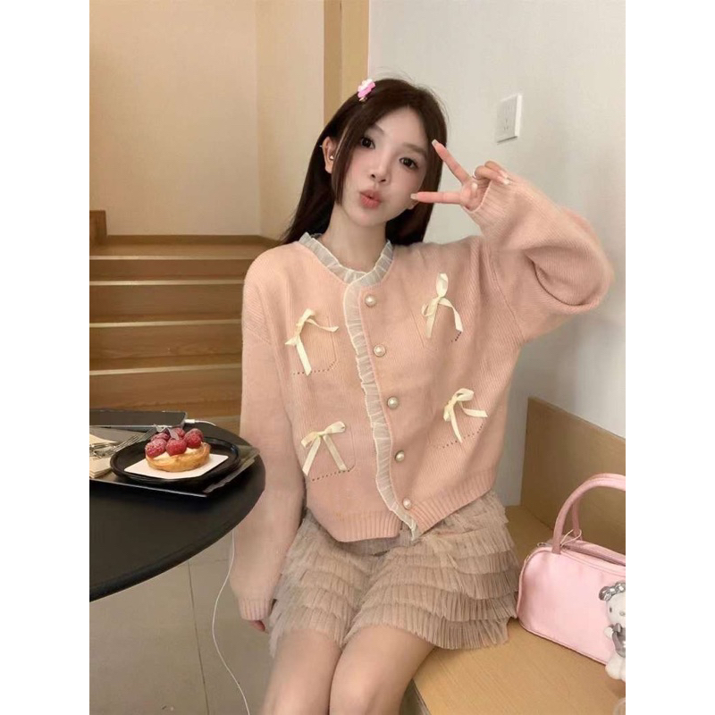 Len đính nơ phối viền bèo