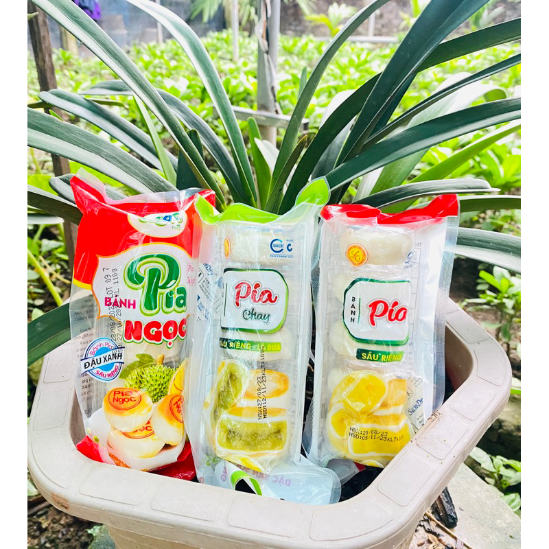Bánh pía sầu riêng mini Food Store gói 5 gói, Bánh pía Sóc Trăng nhân ngọt thơm không chất bảo quản