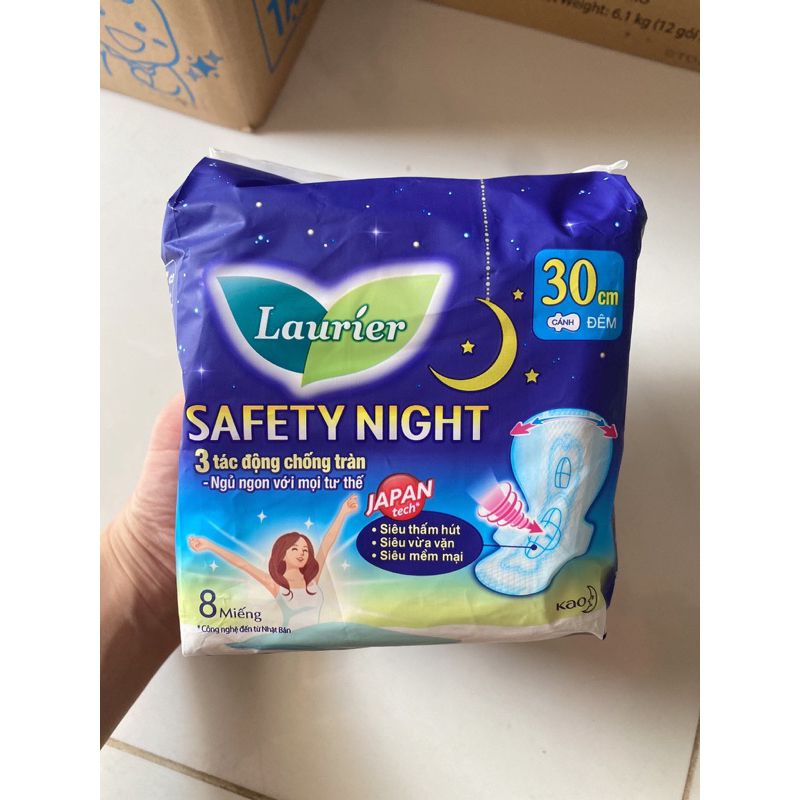 Băng Vệ Sinh Ban Đêm Siêu Thấm Chống Tràn Laurier Safety Night 30cm 8 miếng