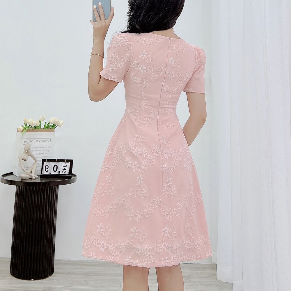 M41 - Váy Gấm Hồng Hoa Nổi Sang Trọng, Váy Thiết Kế 2 Lớp, Cổ Chéo Tặng Kèm 2 Tag Cài Nơ by BELLY Clothing