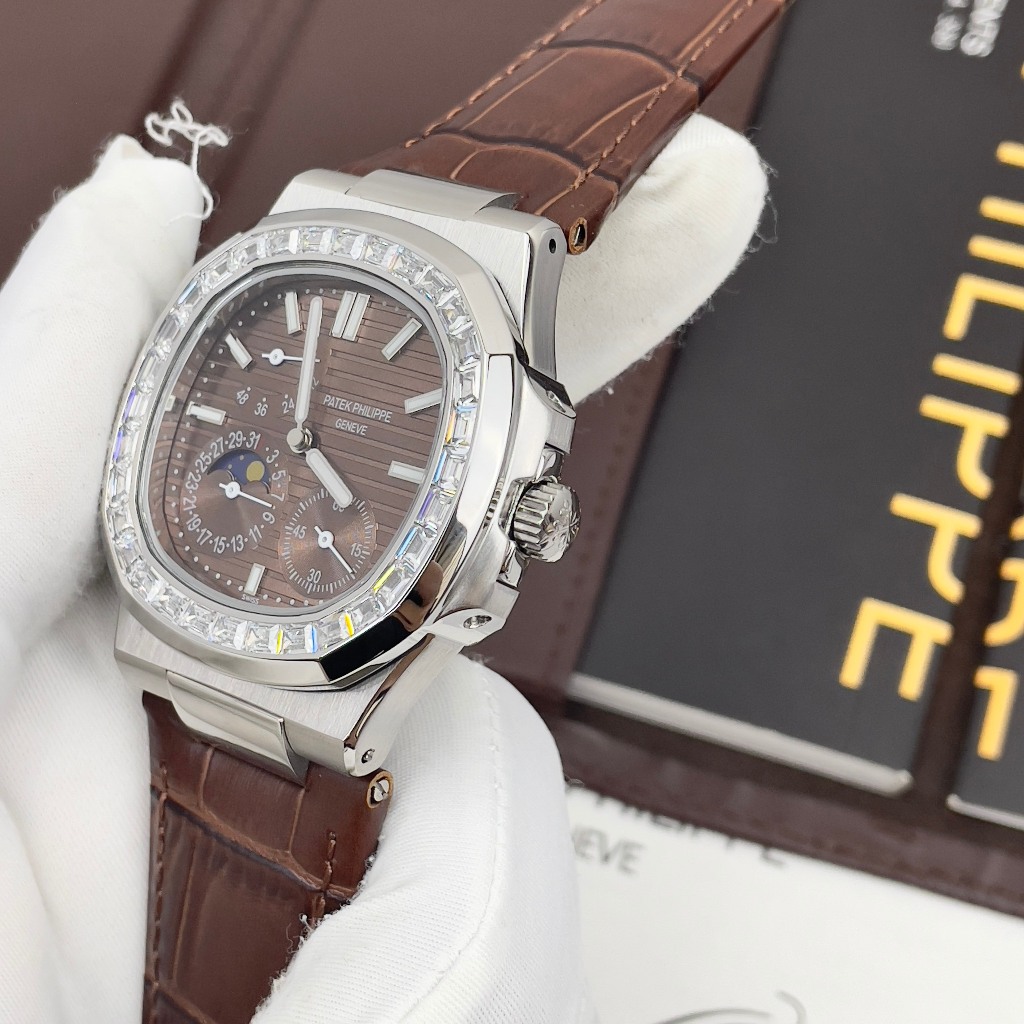 ĐỒNG HỒ NAM PATEK PHILIPPE NAUTINUS Br 5712 niềng đá baguette- Máy automatic - 40mm- chống nước-bảo hành 24 t
