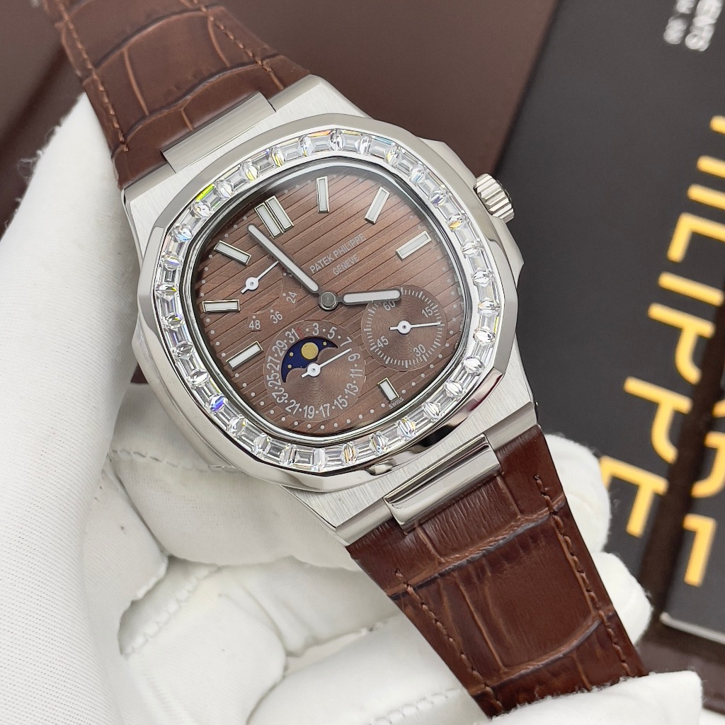 ĐỒNG HỒ NAM PATEK PHILIPPE NAUTINUS Br 5712 niềng đá baguette- Máy automatic - 40mm- chống nước-bảo hành 24 t