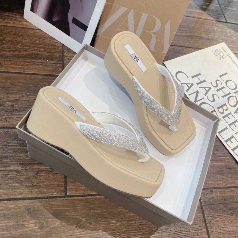 Dép bánh mì kẹp xoàn siêu xinh cao 7p