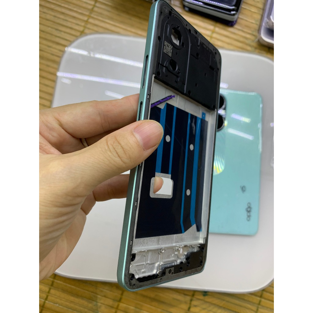 Khung xương kèm viền, phím bấm oppo A58